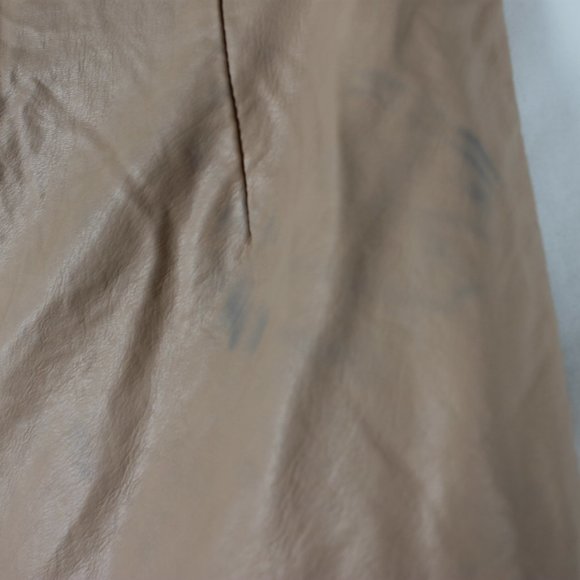 FOREVER 21 Mini Skirt Skort Woman Sizse Small Peach Faux Leather Silver Studded - Picture 9 of 11